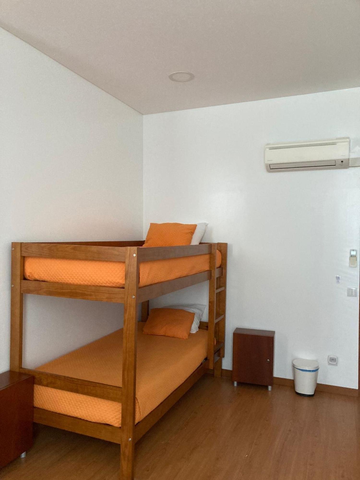 Russo'S Hostel セトゥーバル エクステリア 写真