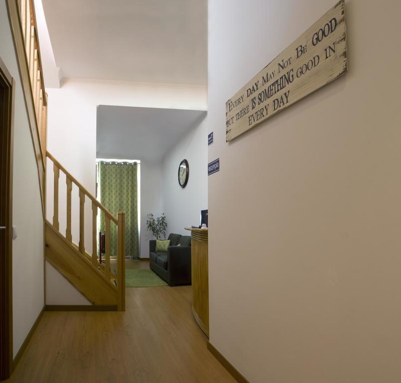 Russo'S Hostel セトゥーバル エクステリア 写真